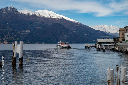 Fototapeta Naklejka Na Ścianę i Meble -  Tourist destination small medieval village of Bellagio with hilly narrow streets and luxurious villas, holiday destination on Lake Como, Italy