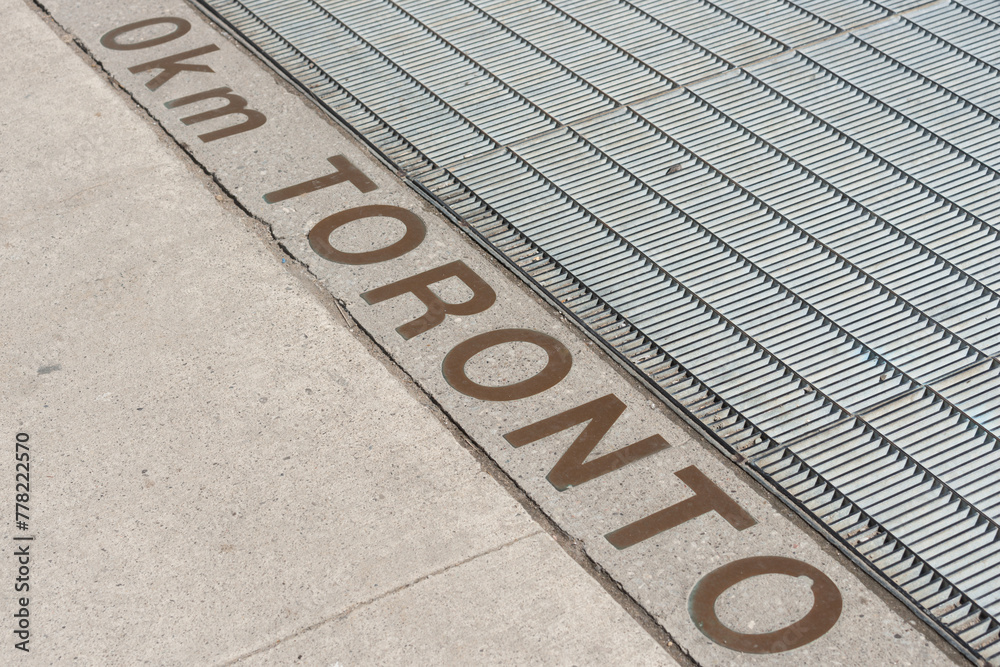 Fototapeta premium 0km Toronto sign at the foot of Yonge Street 
