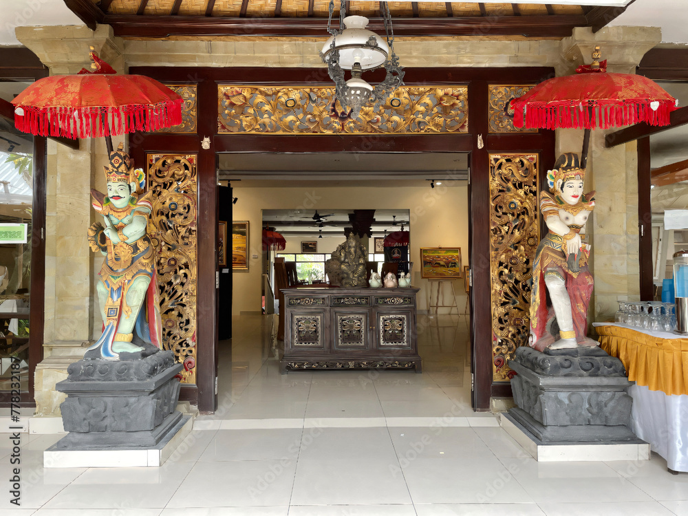 Restaurant entrance with Balinese statues