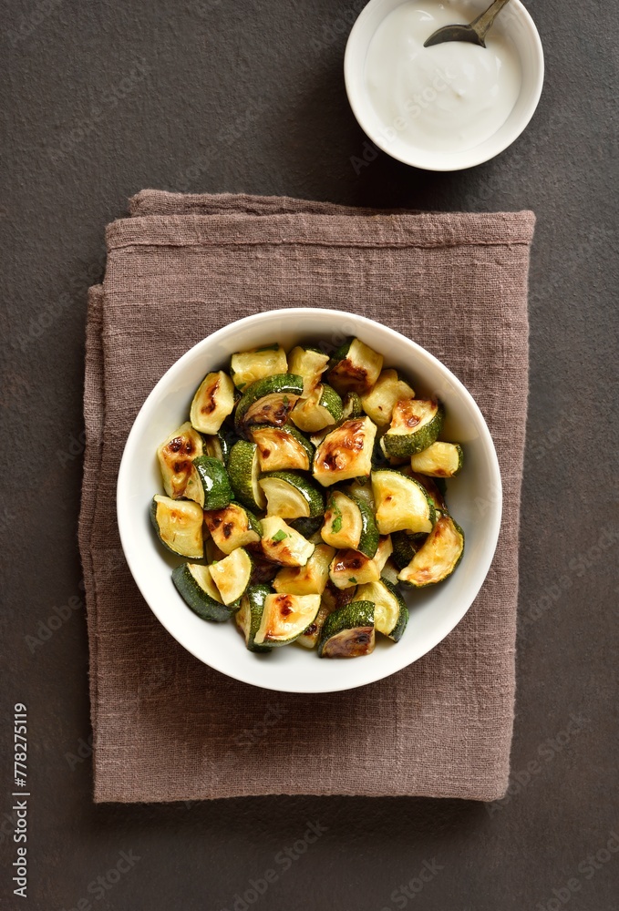 Oven roasted zucchini with garlic and greens Oven roasted zucchini with garlic and greens