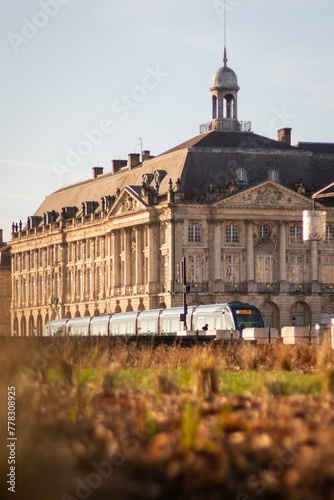tram dans bordeaux
