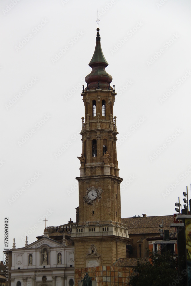 Fototapeta premium Basilica del Pilar