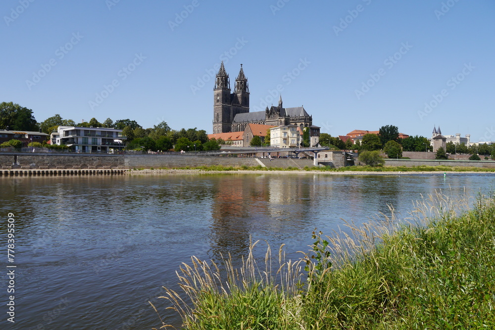 Dom an der Elbe in Magdeburg