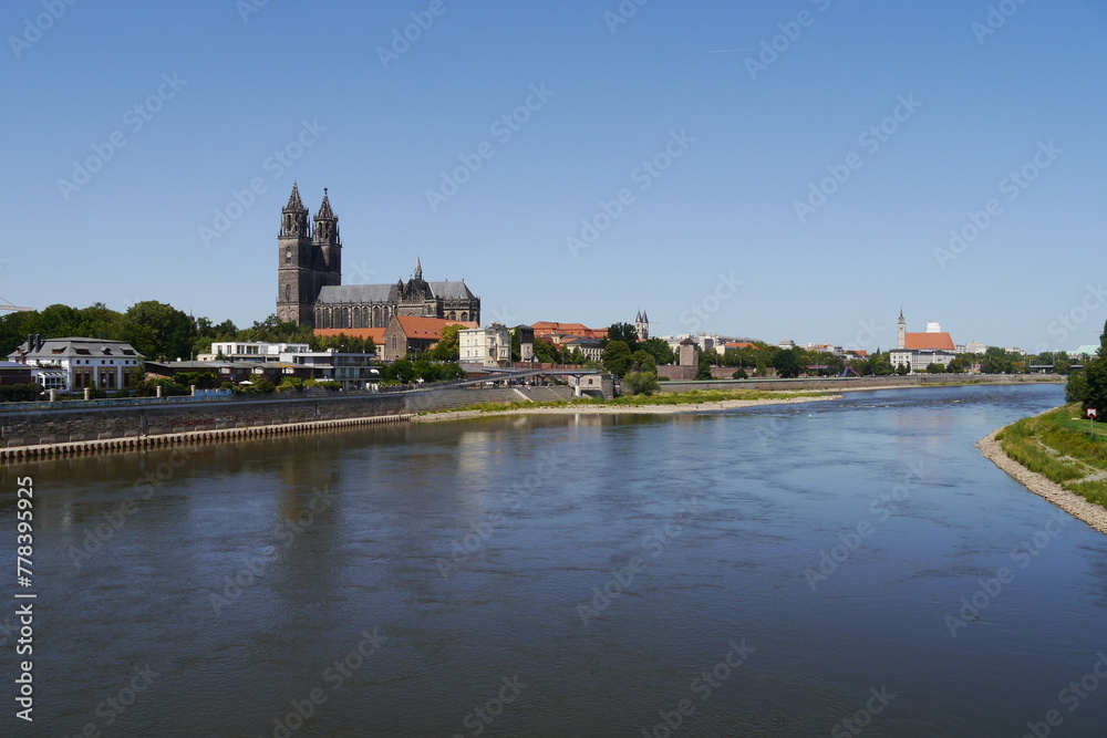 Dom an der Elbe in Magdeburg