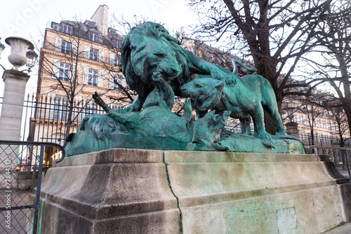 The Tuileries Garden is a p...