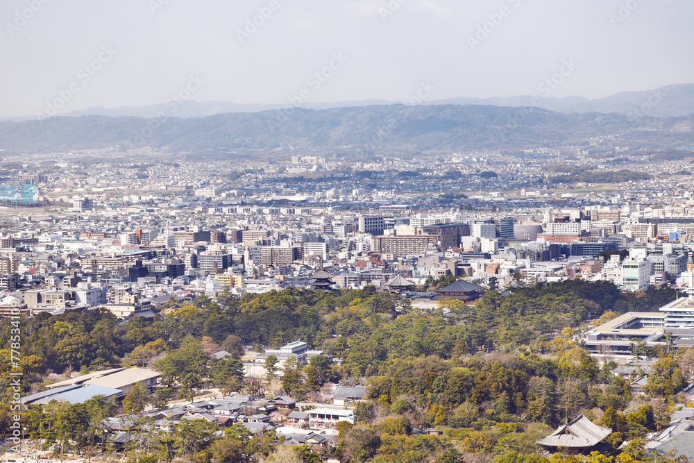 奈良、若草山から見た奈良市街の風景