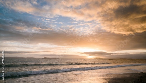 great sunset over the ocean © Robert
