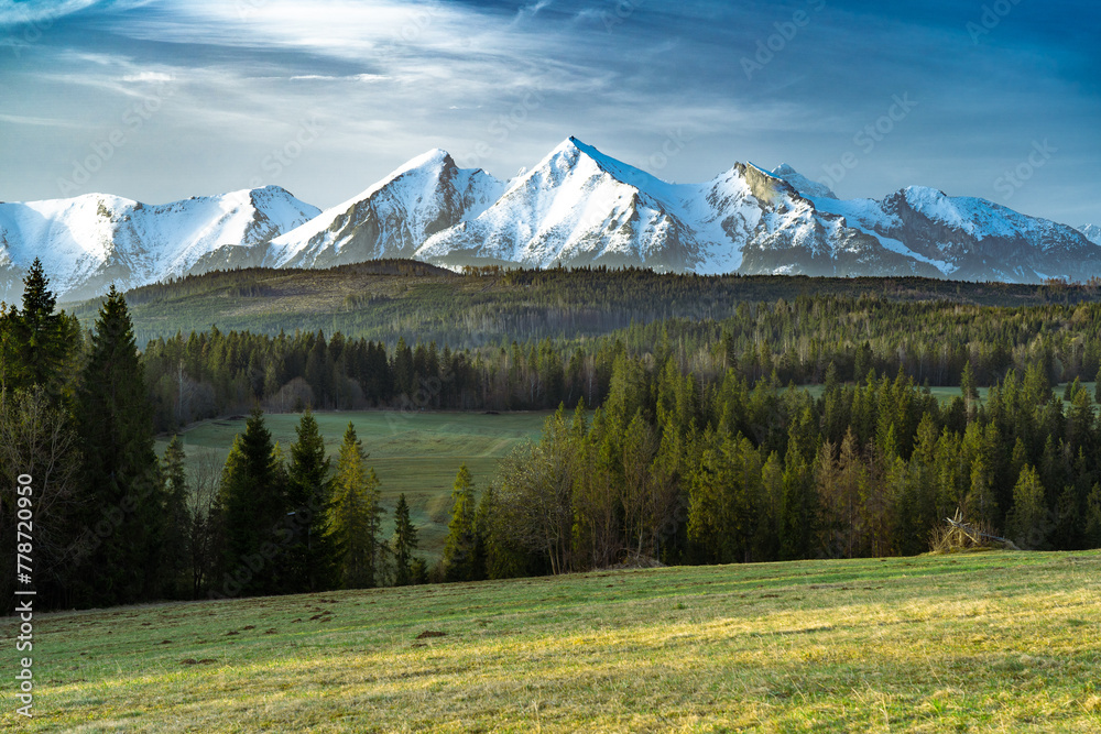 Wczesna wiosna na Podhalu.
Early spring in Podhale.