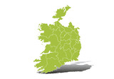 Mapa verde de Irlanda en fondo blanco.