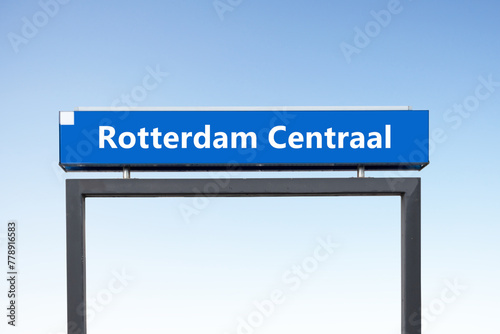 Rotterdam Centraal, Bahnortstafel, (Symbolbild)