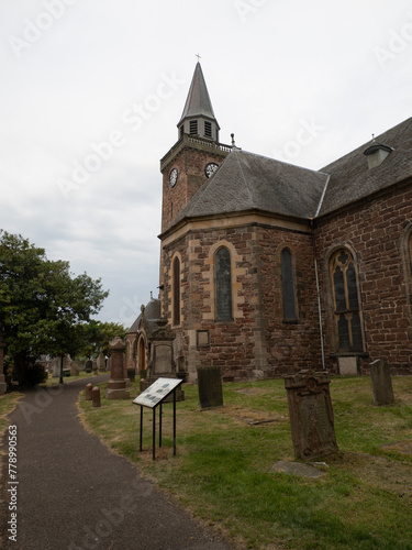 Old High Stephen Church y su cementerio, en Inverness, Highlands, Escocia, Reino Unido