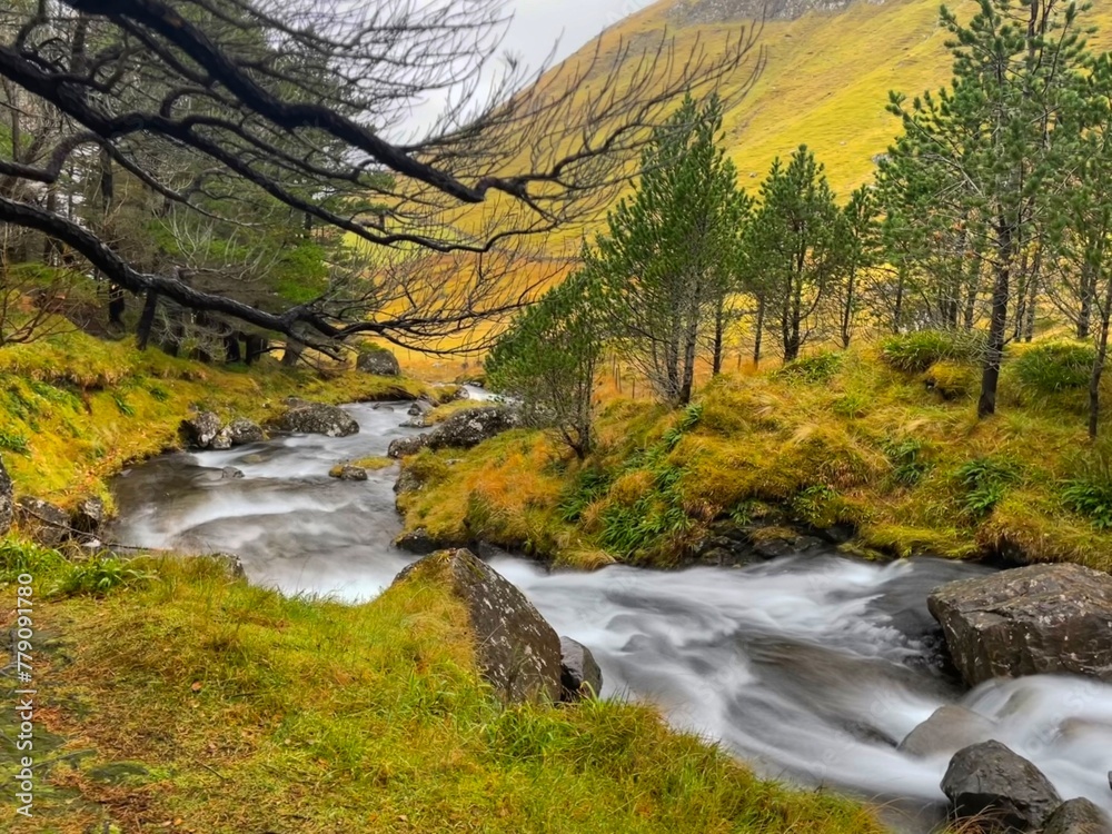 Färöer Inseln, Dorf Kunoy, Kirkjubour, Faroe Islands, Landschaften, Landscapes, Mountains, Berge, Nord Atlantik, North Atlantic, Roads, Waterfall, Wasserfall, Bach, Fluss, Wald Färöer Inseln, Dorf Kunoy, Kirkjubour, Faroe Islands, Landschaften, Landscapes, Mountains, Berge, Nord Atlantik, North Atlantic, Roads, Waterfall, Wasserfall, Bach, Fluss, Wald