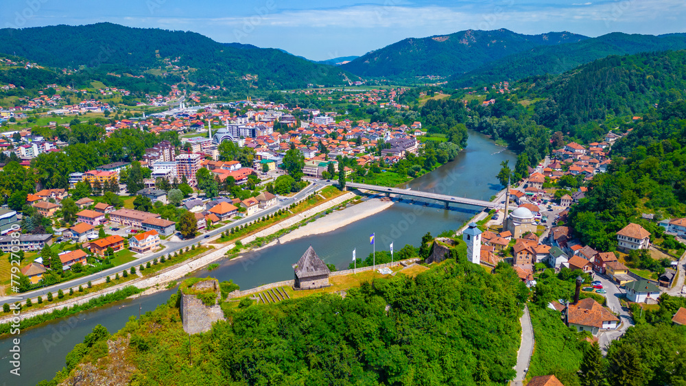 Obraz premium Maglaj fortress and Bosnia river in Bosnia and Herzegovina