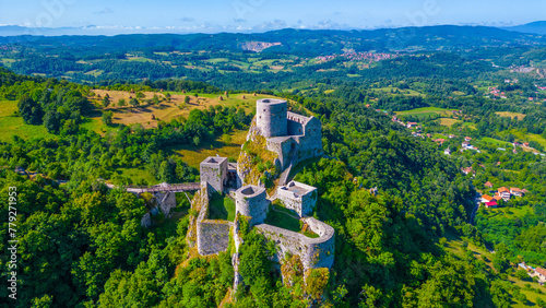 Foto Panorama view of Srebrenik Fortress in Bosnia and Herzegovina