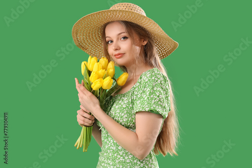 Beautiful young woman in st...