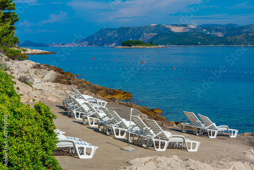 Fototapeta Naklejka Na Ścianę i Meble -  Seaside promenade at Croatian town Cavtat