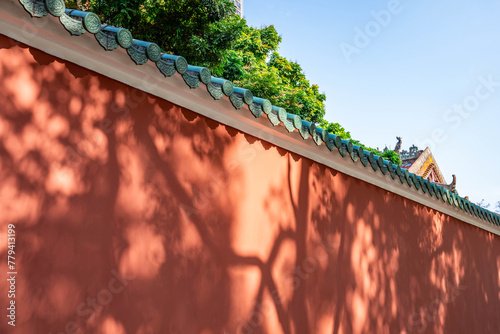 Guangzhou Agricultural Institute ancient building palace wall tree shadow landscape