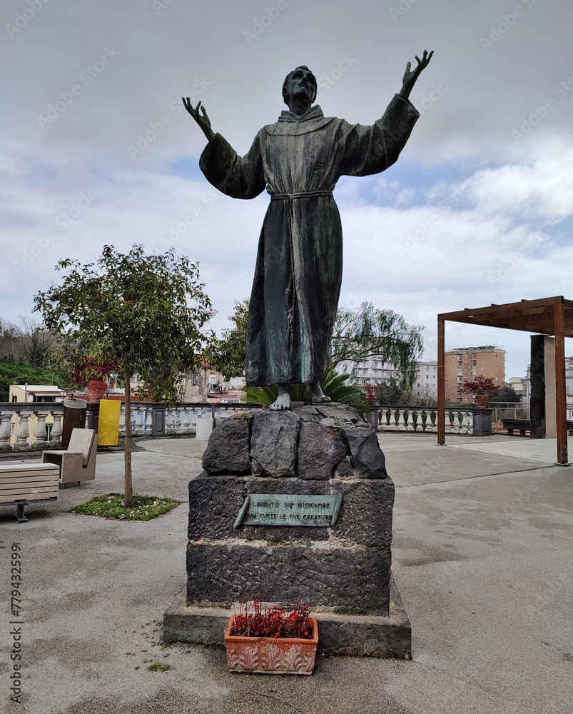 Napoli - Statua di San Francesco d'Assisi alle Catacombe di San Gennaro