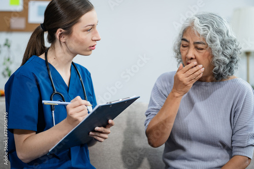Canvas-taulu Elderly health checkups with a physician or psychiatrist who works with patients who are consulted about female or psychiatric diagnosis in a medical clinic or hospital mental health service
