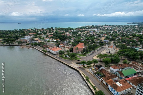 Fototapeta Naklejka Na Ścianę i Meble -  Aerial view from the Cathedral Sao Tome.