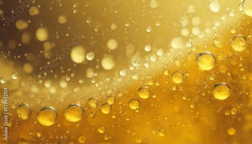 Fundo dourado com gotas e bolhas de cerveja. Quadro cheio. Imagem para fundo. photo