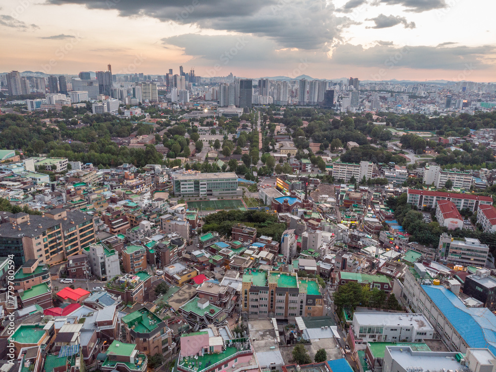 Obraz premium Seoul, South Korea. Yongsan District