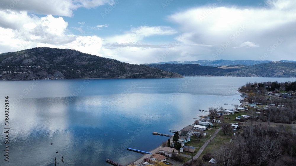 Fototapeta premium lake and mountains