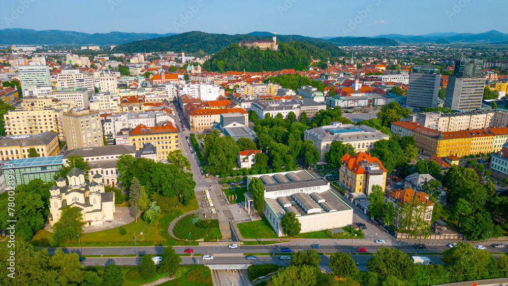 Fototapeta premium Ljubljana castle dominating skyline of the Slovenian capital