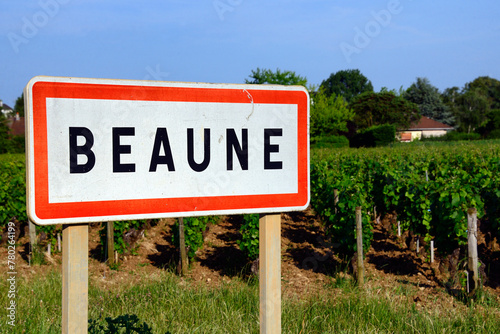 Beaune, Cote de Beaune, Cote d'Or, Burgundy, Bourgogne-Franche-Comté, France, Europe - City name sign, vineyards just on outskirts of the city