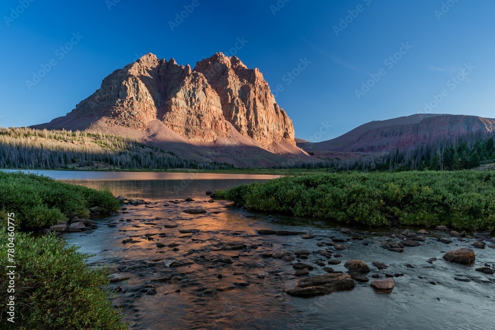 Φωτογραφία Beautiful natural view of Red castle lake and Red Castle in the Uinta Mountains