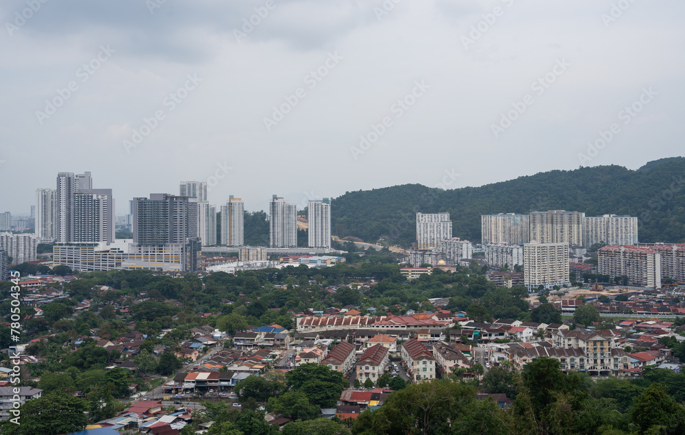 Obraz premium View from the Chinese Buddhist Temple Kek Lok Si to the City of George Town on Penang in Malaysia 