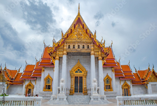 Canvas Print Benchamabophit Dusitvanaram (The Marble Temple) is a Buddhist temple in the Dusit district of Bangkok