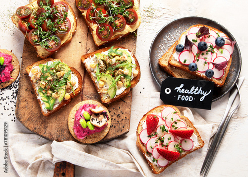 Healthy toasts for breakfast or lunch. Clean eating.