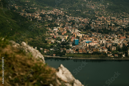 città di Lecco vista dall'alto