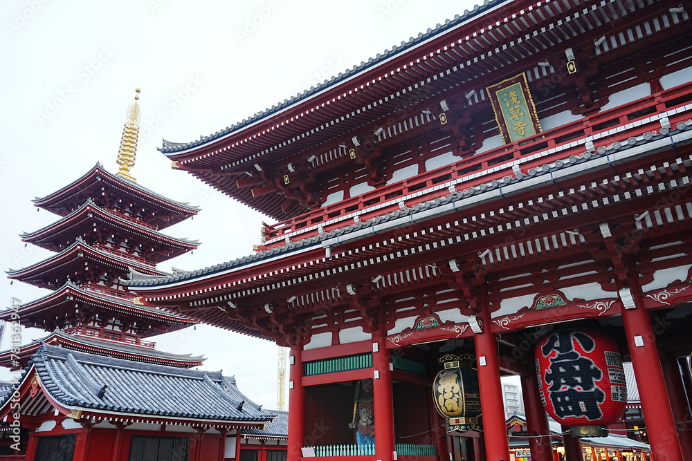 Sensoji or Asakusa Kannon Temple in Asakusa, Tokyo, Japan - 日本 東京 浅草 浅草寺 宝蔵門 Sensoji or Asakusa Kannon Temple in Asakusa, Tokyo, Japan - 日本 東京 浅草 浅草寺 宝蔵門