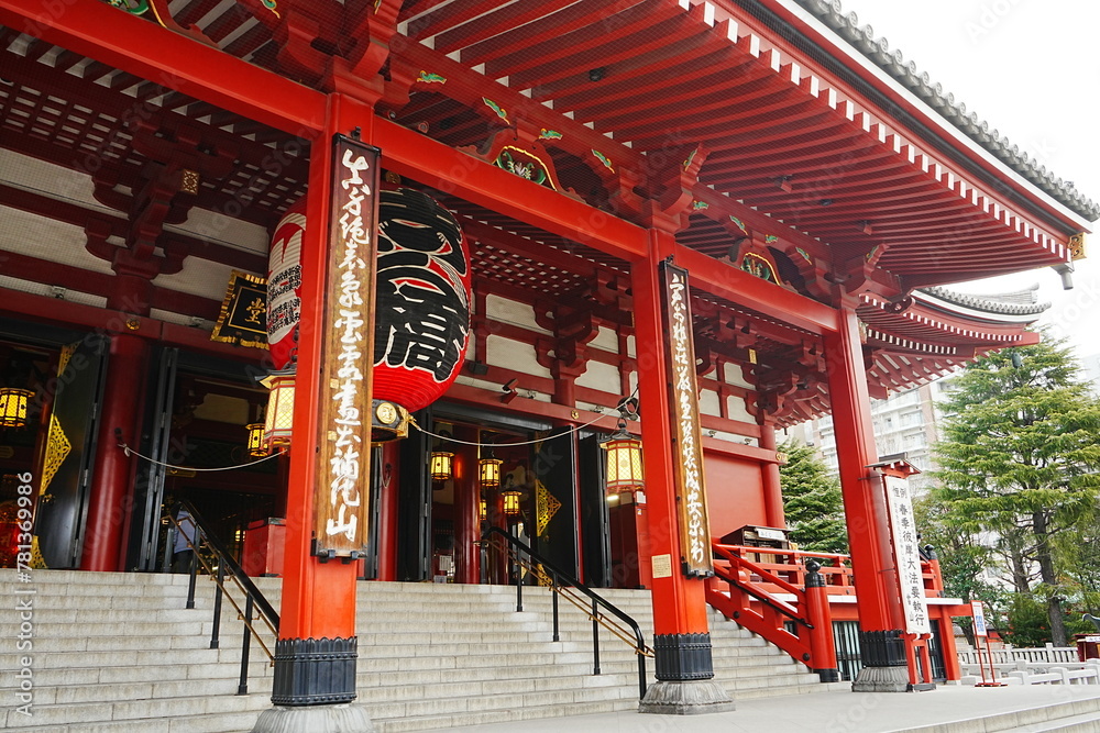 Main Hall of Sensoji or Asakusa Kannon Temple in Asakusa, Tokyo, Japan - 日本 東京 浅草 浅草寺 本堂 Main Hall of Sensoji or Asakusa Kannon Temple in Asakusa, Tokyo, Japan - 日本 東京 浅草 浅草寺 本堂