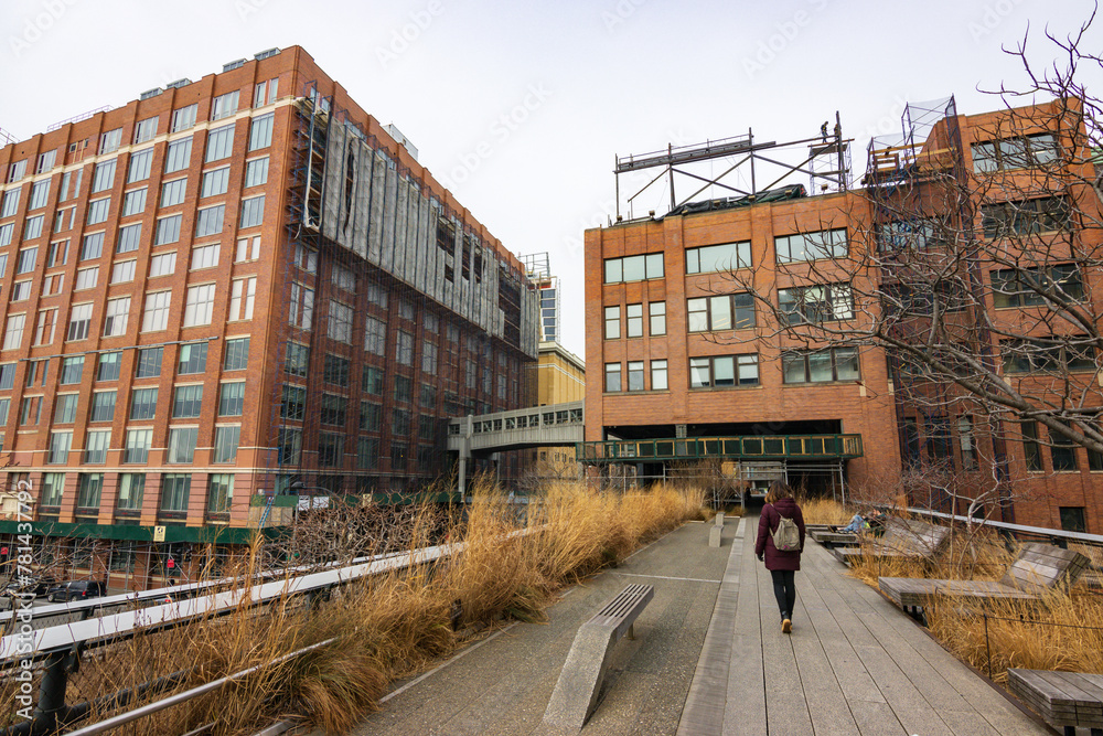Walkway of the High Line in New York City (USA)