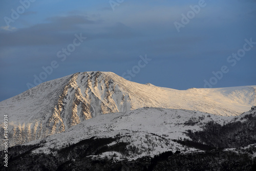 Winter mountains near Gamlem (More og Romsdal, Norway). © andrzej_67