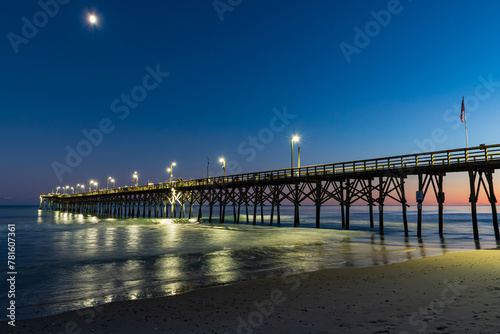 Obraz na płótnie pier at night w salonie