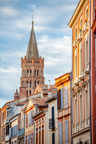 Bild auf Leinwand Toulouse Saint Sernin church in France