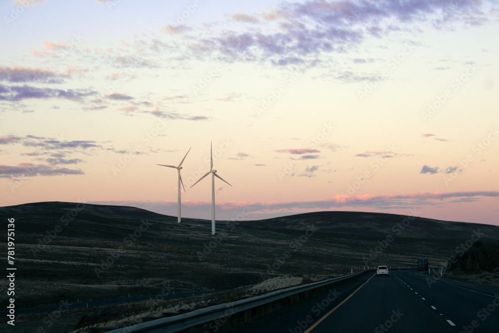 Obraz premium Windmills with sunset