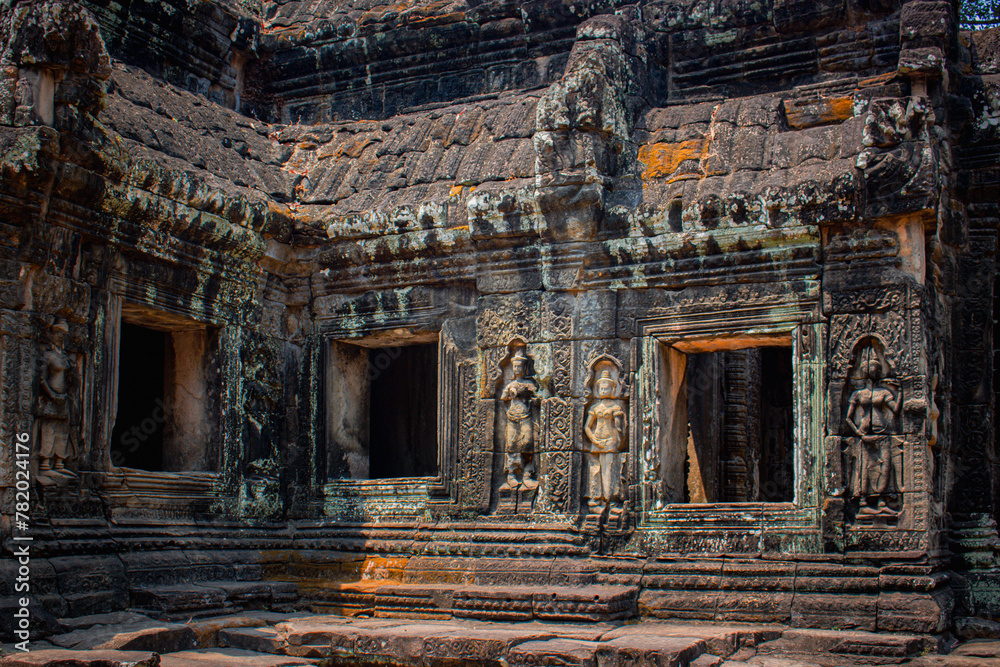 Fototapeta premium Close-up to the ancient craftsmanship and carving of Banteay Kdei in Siem Reap, Cambodia
