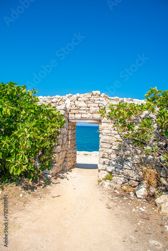 Bisceglie. Accesso alla spiaggia delle Grotte di Ripalta.