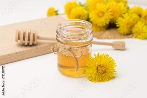 Syrup, dandelion honey, composition with fresh flowers