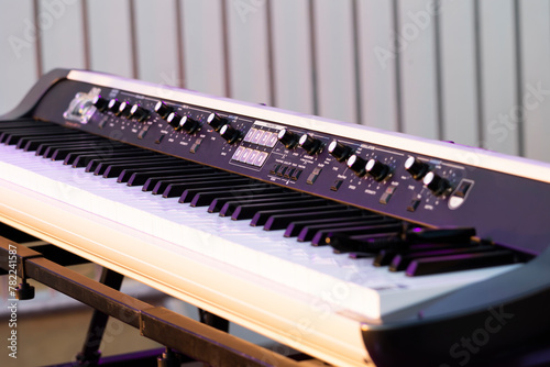 Modern Synthesizer Keyboard © Mauro Rodrigues