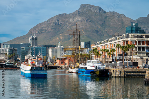 The stunning skyline of Cape Town waterfront and business district, South Africa © Luis