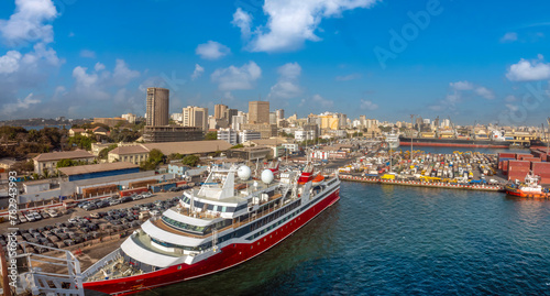 Cuadro en lienzo The busy port of Dakar, Senegal, West Africa