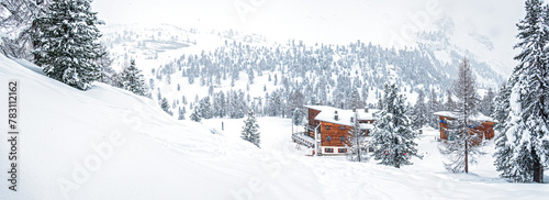Fanes Hütte im Winter