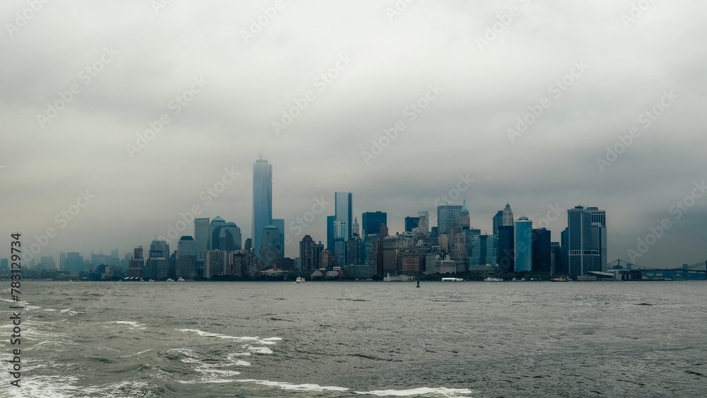 Fototapeta premium Manhattan Skyline in the fog, New York City, United States of America