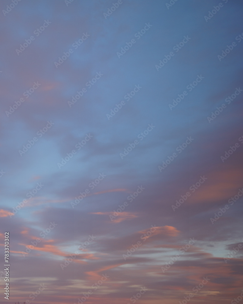 Obraz premium Pinky sunset sky with pink clouds. Beautiful sky.